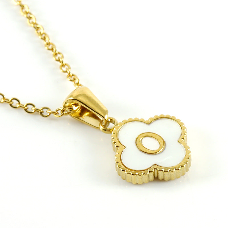 Clover Initial Letter Mother of Pearl Necklace