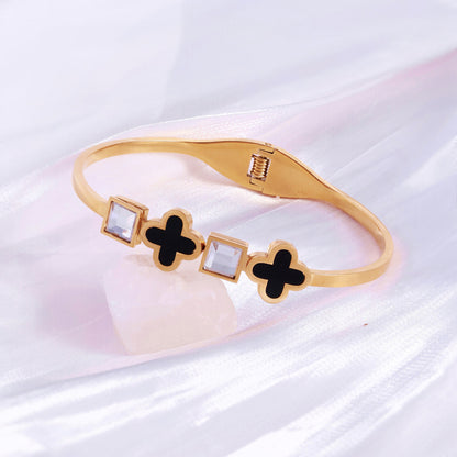 Clover Onyx  Square Bangle Bracelet