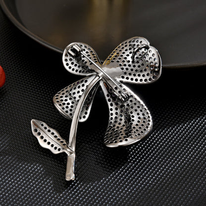 Clover Purple Zircon Black Pearl Brooch