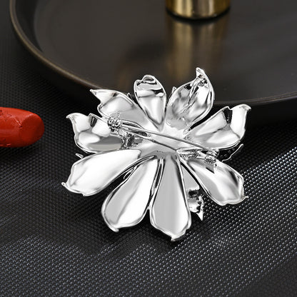 Fashionable Enamel Flower Brooch