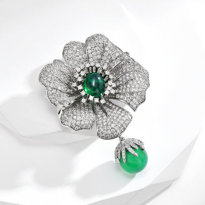 Emerald Mid Five-leaf Flower Brooch