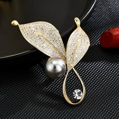 Gray Pearl Full Zircon Gold Leaf Brooch