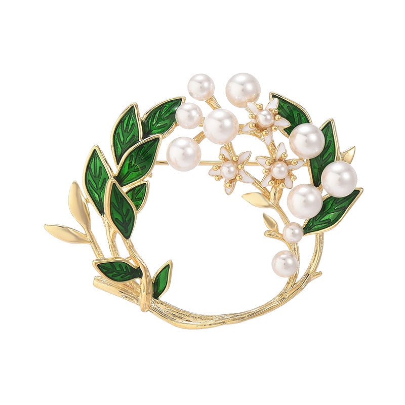 Jasmine Freshwater Pearl Brooch