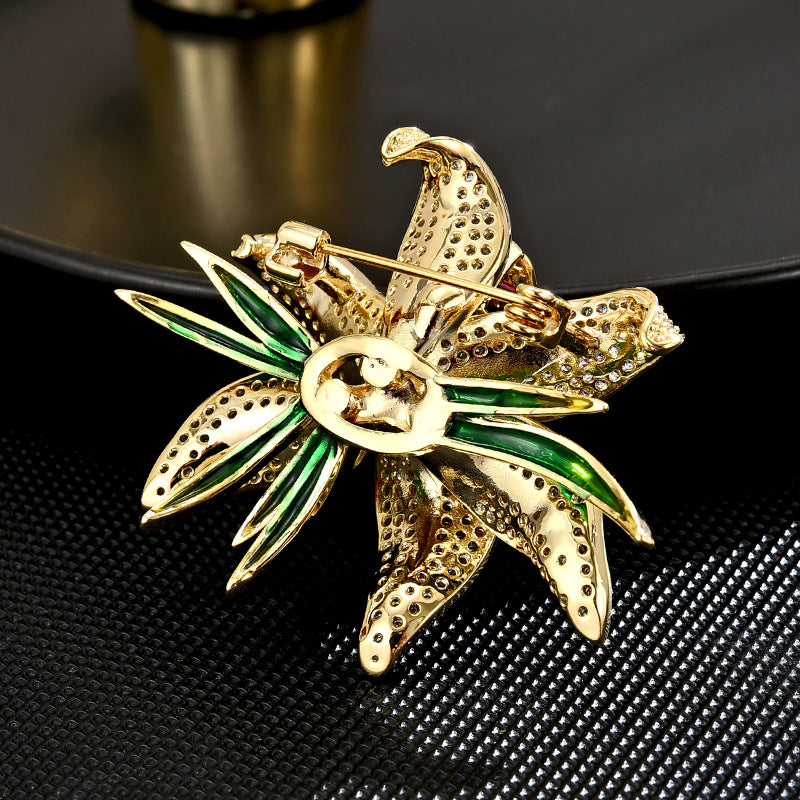 Gorgeous Flower-shaped Brooch