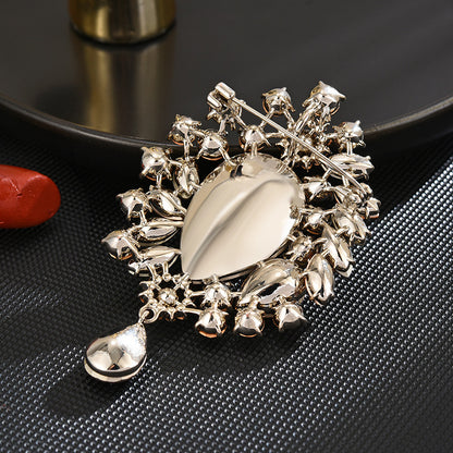 Retro Red Crystal Pendant Brooch