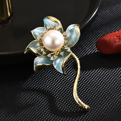 Freshwater Pearl Lotus Zircon brooch