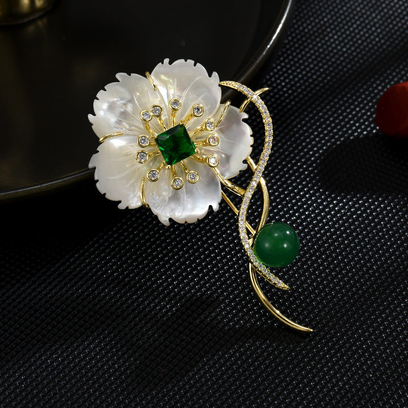 Emerald Mother-of-Pearl Plum Gold Brooch