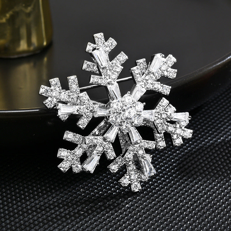 Zircon Diamond White Snowflake Brooch