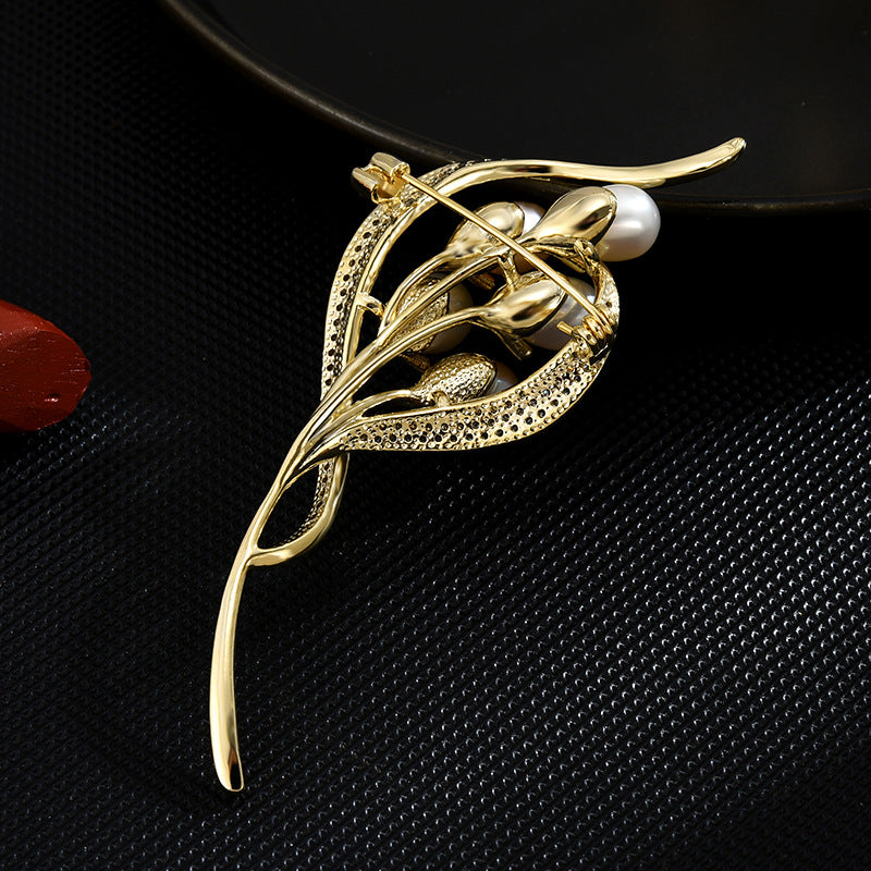 Zircon Freshwater Pearl Gold Floral Brooch