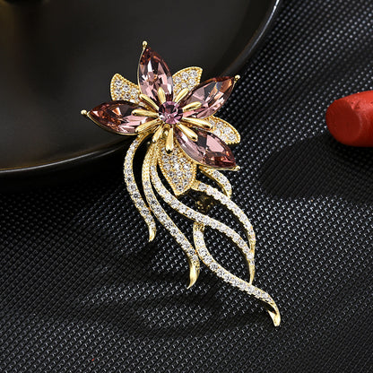 Inlaid Diamond Crystal Flower Brooch