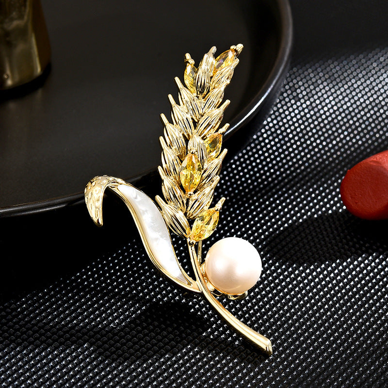 Classic Freshwater Pearl Ear of Wheat Brooch