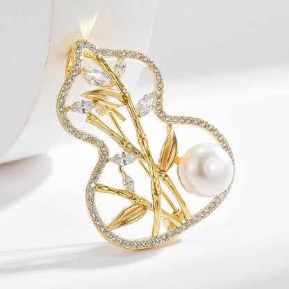 Bamboo Leaf Natural Pearl Brooch