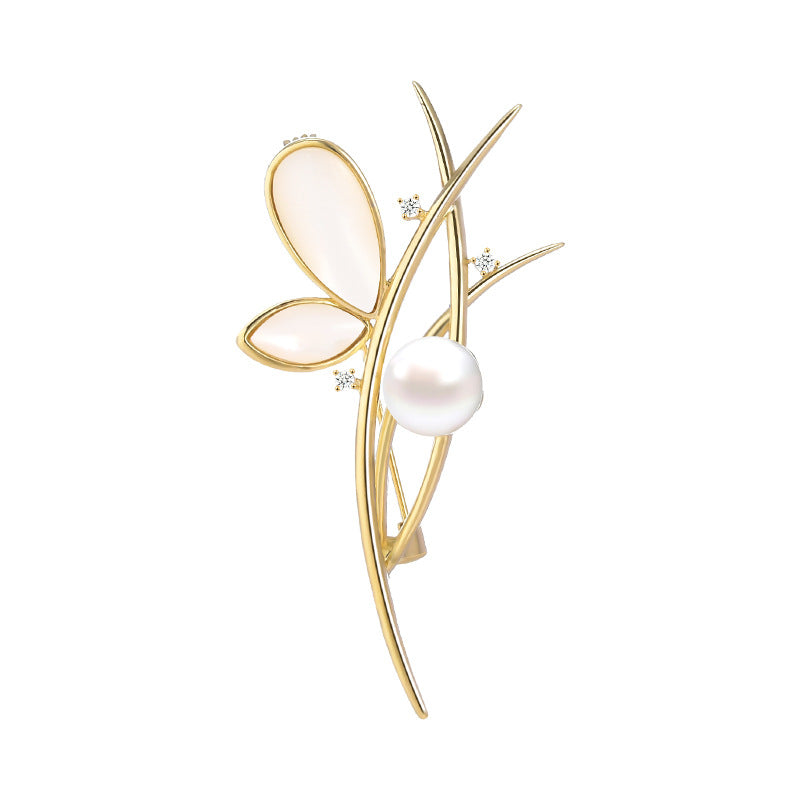 Mother-of-Pearl Sapphire Clover Brooch