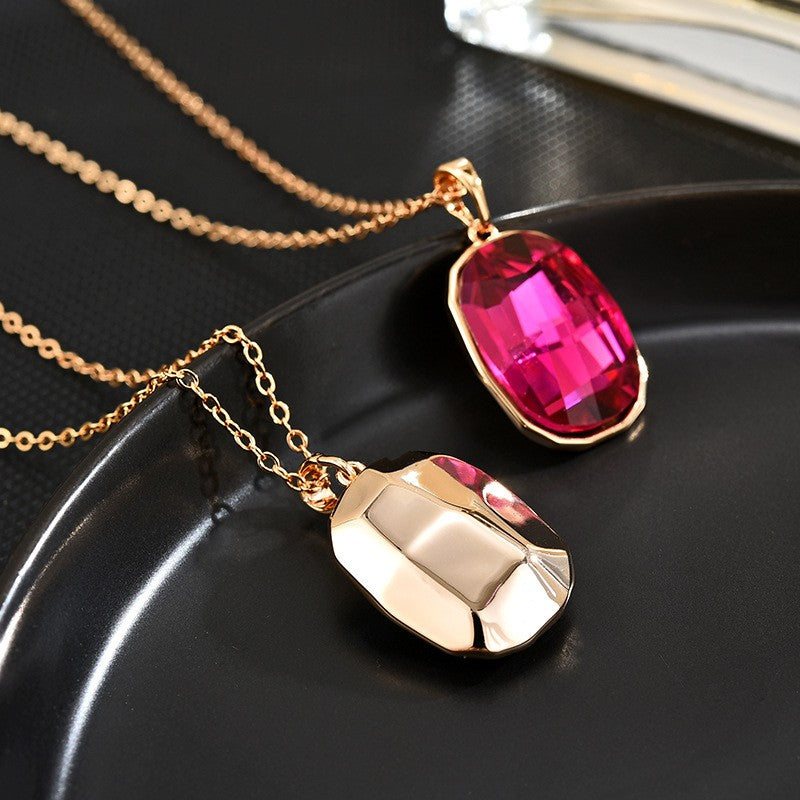 Oval Crystal Pendent Necklace