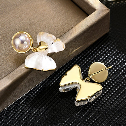 Freshwater Pearl Heart Ribbon Stud Earrings