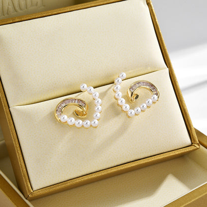 Pearl Zirconia Heart Stud Earrings